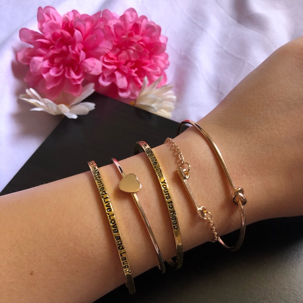 Bracelets set!